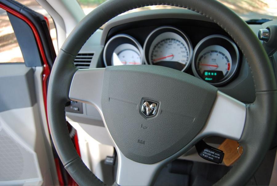  Dodge Grand Caravan SXT 2008 года  (фото 44 из 67)